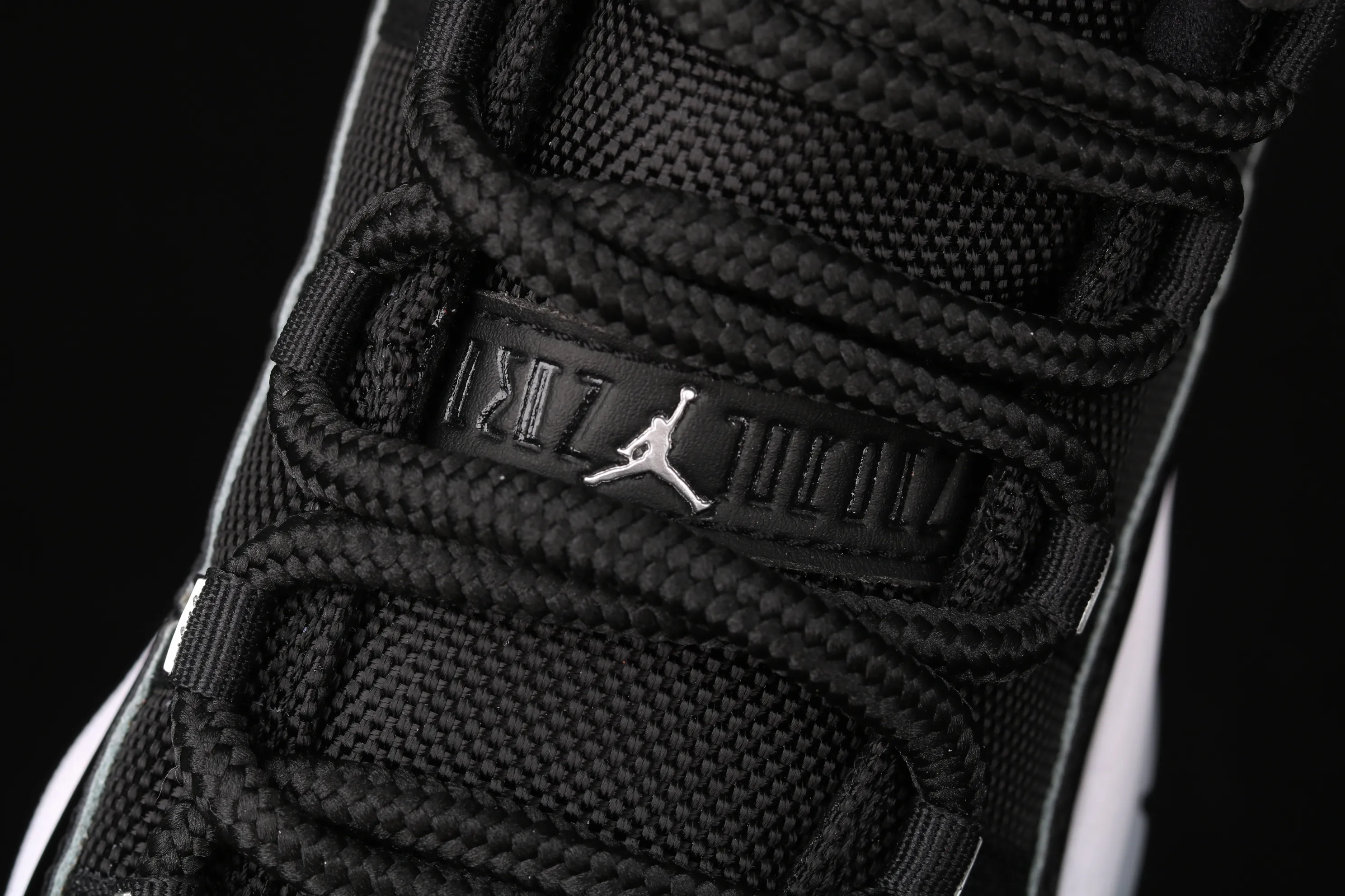 All Categories Air Jordan Jordan Series Basketball Shoes Air Jordan 11 Pure Original Version Air Jordan 11 "25th Anniversary" AJ11 Joe 11 Devil II Genuine Standard Real Carbon 378038-011